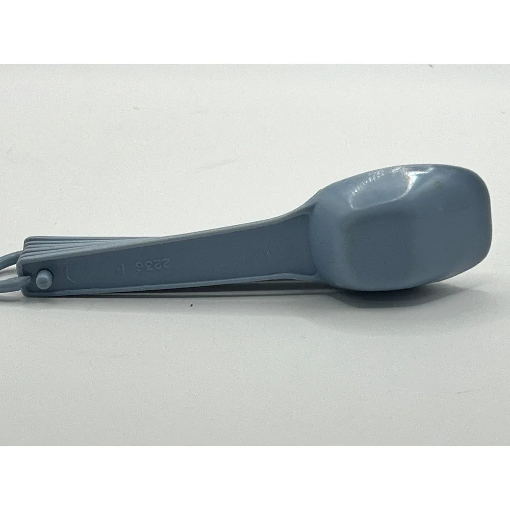 Vintage Measuring Spoons‎ Set Blue Plastic Nesting Kitchen Baking Cooking